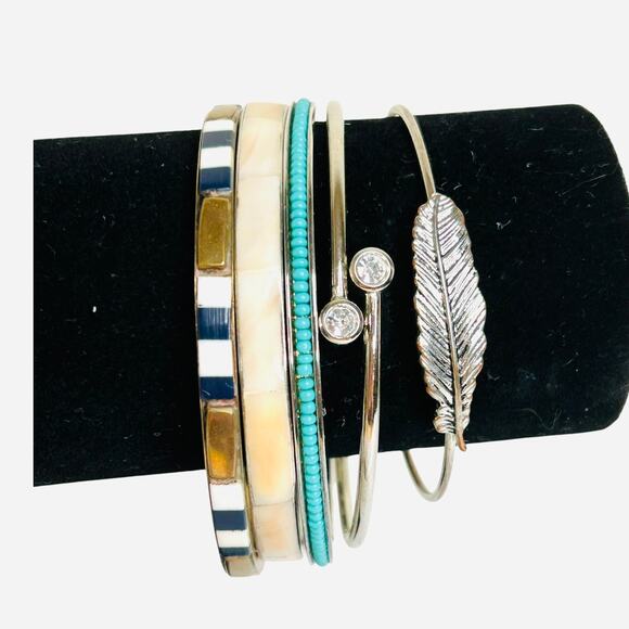 Mixed Bangle Bracelets Lot Good Condition Gold Tone Silver Tone - Picture 1 of 8